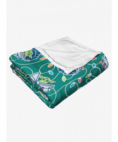 Star Wars The Mandalorian Soft Silk Touch Throw with Baby Yoda Design